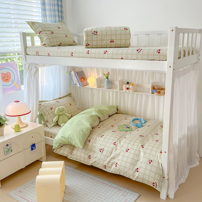 91家纺网 家纺一手货源 找家纺 拾物记 2025新款A类棉学生印花三件套 恋樱