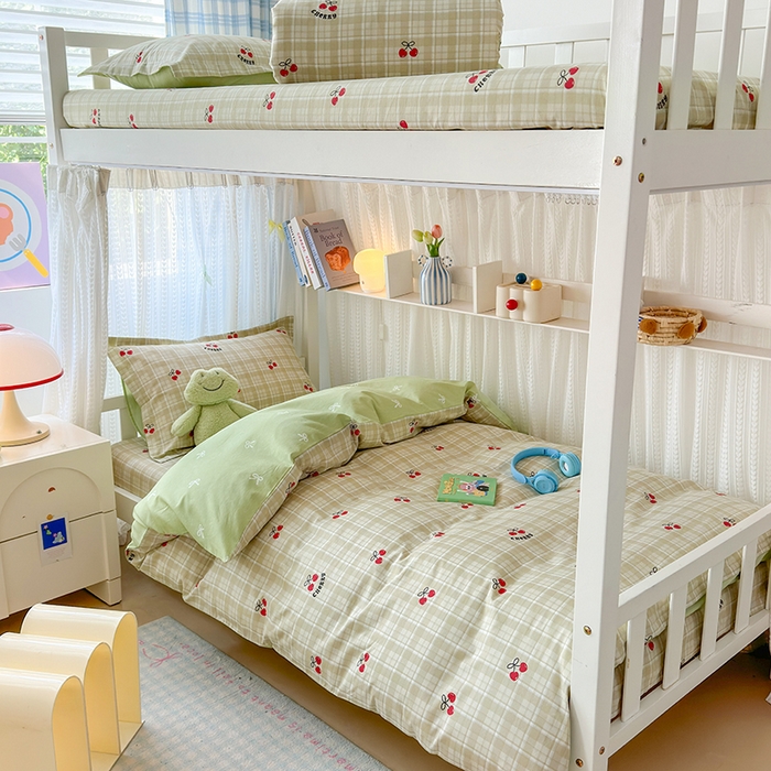 91家纺网 家纺一手货源 找家纺 拾物记 2025新款A类棉学生印花三件套 恋樱