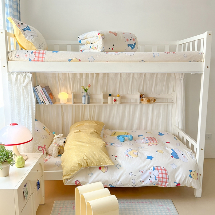 91家纺网 家纺一手货源 找家纺 拾物记 2025新款A类棉学生印花三件套 萌宠小屋