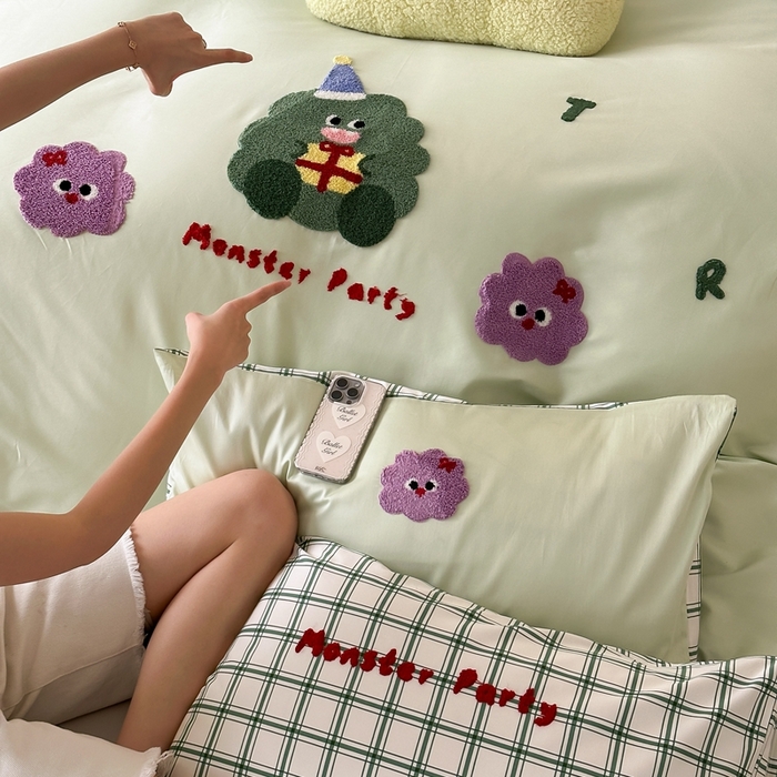 91家纺网 家纺一手货源 找家纺 （总）时光里2025新款100S卡通风贡缎毛巾绣四件套-第二波