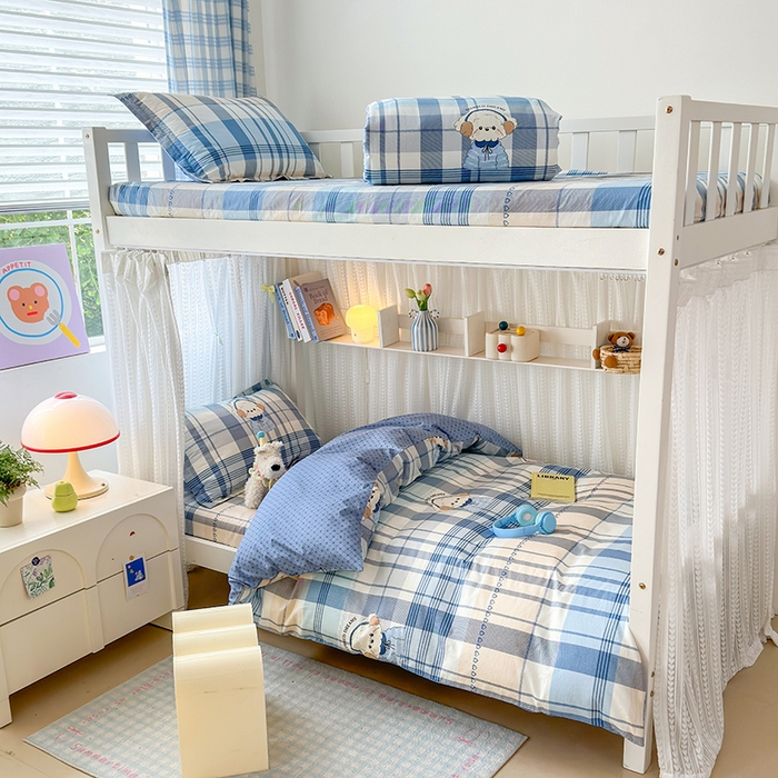 91家纺网 家纺一手货源 找家纺 拾物记 2025新款A类棉学生印花三件套 萌萌西高地