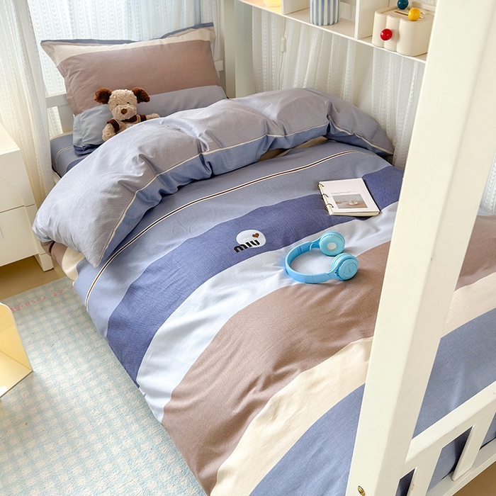 拾物记 2025新款A类棉学生印花三件套 时尚慕斯