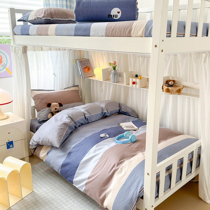 91家纺网 家纺一手货源 找家纺 拾物记 2025新款A类棉学生印花三件套 时尚慕斯