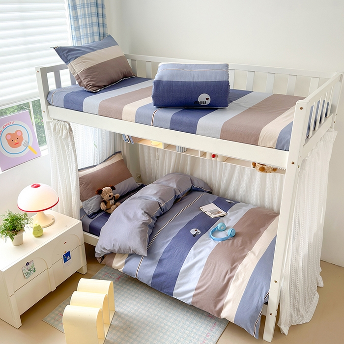 91家纺网 家纺一手货源 找家纺 拾物记 2025新款A类棉学生印花三件套 时尚慕斯