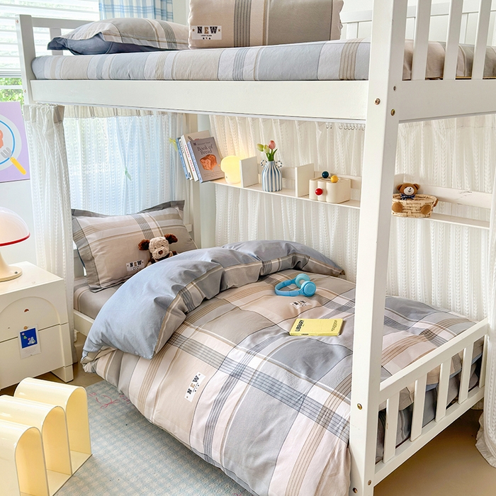 91家纺网 家纺一手货源 找家纺 拾物记 2025新款A类棉学生印花三件套 时尚之都