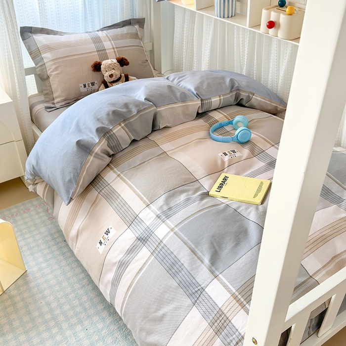 拾物记 2025新款A类棉学生印花三件套 时尚之都