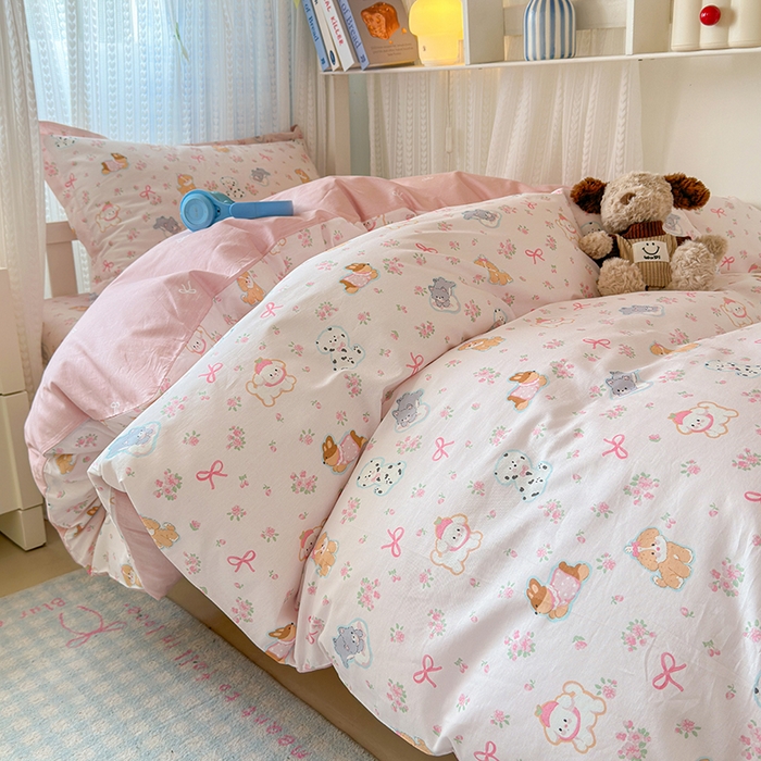 91家纺网 家纺一手货源 找家纺 拾物记 2025新款A类棉学生印花三件套 碎花狗狗