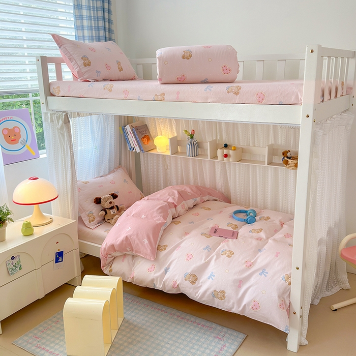 91家纺网 家纺一手货源 找家纺 拾物记 2025新款A类棉学生印花三件套 甜心宝贝