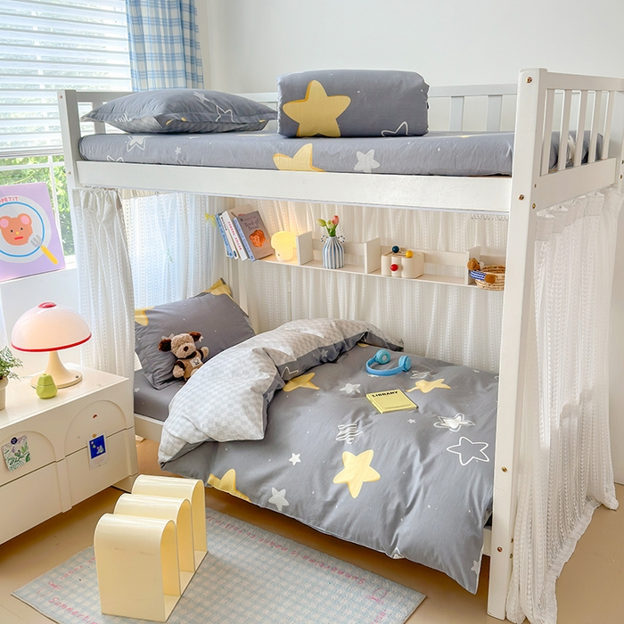 91家纺网 家纺一手货源 找家纺 拾物记 2025新款A类棉学生印花三件套 万里星辰