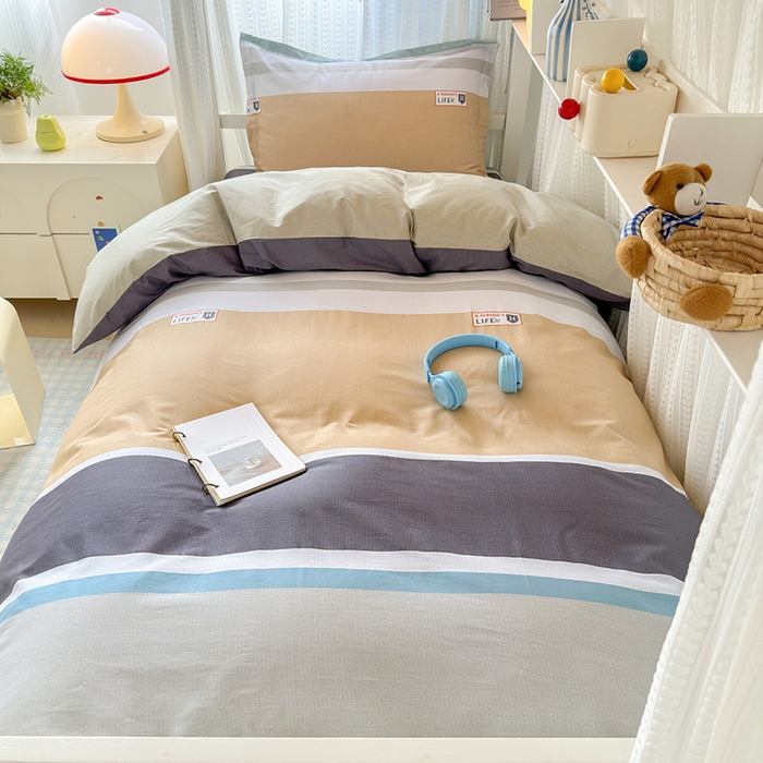 91家纺网 家纺一手货源 找家纺 拾物记 2025新款A类棉学生印花三件套 西利亚-绿