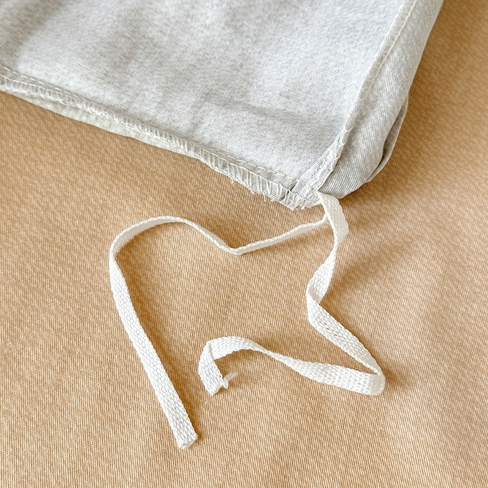 91家纺网 家纺一手货源 找家纺 拾物记 2025新款A类棉学生印花三件套 西利亚-绿