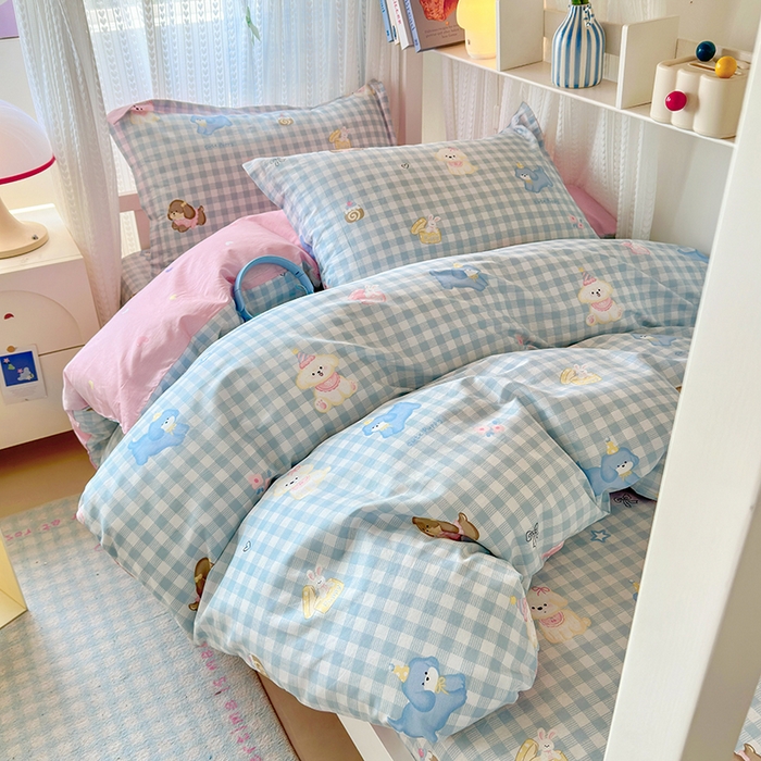 91家纺网 家纺一手货源 找家纺 拾物记 2025新款A类棉学生印花三件套 星星发夹狗