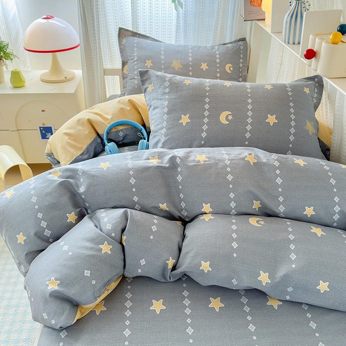 91家纺网 家纺一手货源 找家纺 拾物记 2025新款A类棉学生印花三件套 星月轨迹