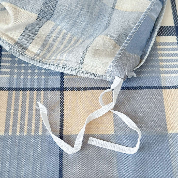 91家纺网 家纺一手货源 找家纺 拾物记 2025新款A类棉学生印花三件套 学院格小熊