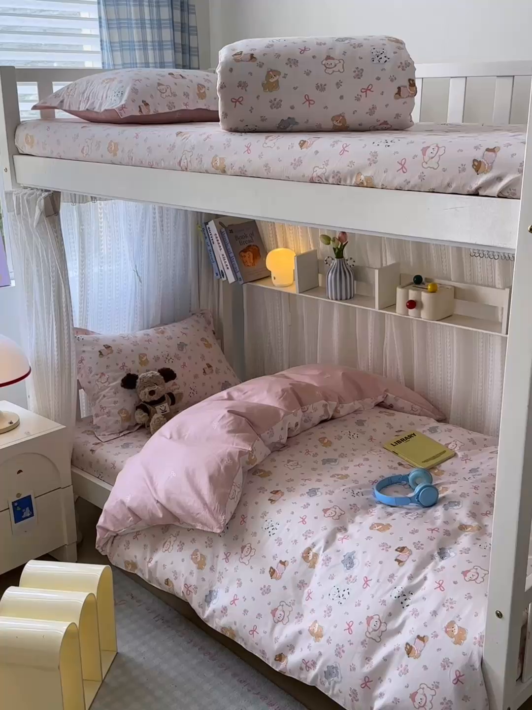 91家纺网 家纺一手货源 找家纺 拾物记 2025新款A类棉学生印花三件套 碎花狗狗