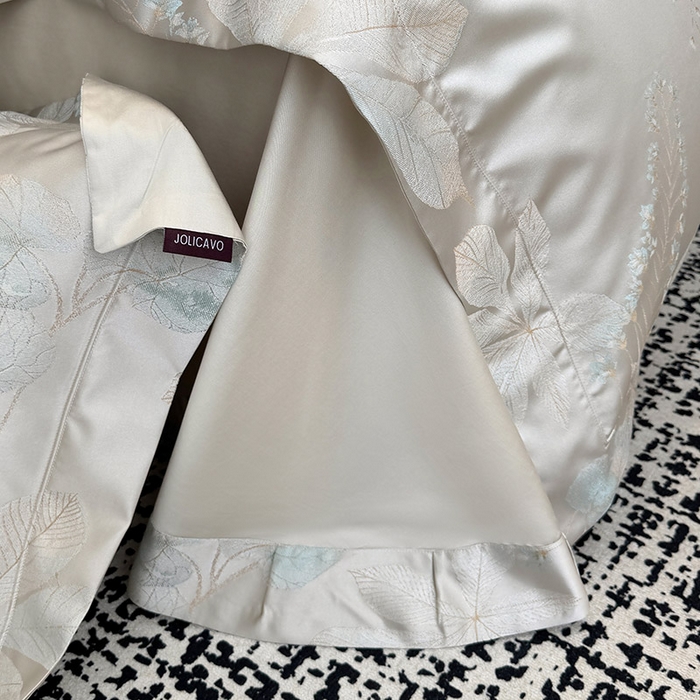 91家纺网 家纺一手货源 找家纺 2025新款高端A类贡缎长绒棉四件套全棉纯棉提花被套纯色床单床笠轻奢风四季适用床上用品 岚亭-杏叶白