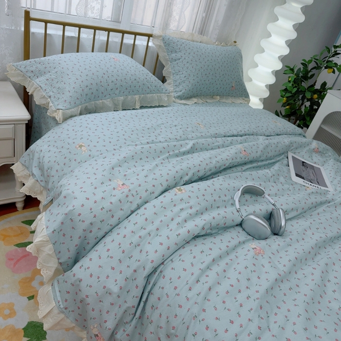 91家纺网 家纺一手货源 找家纺 暖居 2025春夏款高温砂洗棉花床盖三件套被套四件套同款纯棉夏被空调被四季  碎碎兔蓝