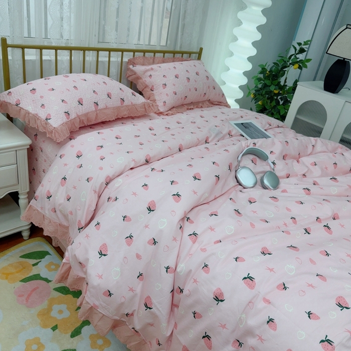 91家纺网 家纺一手货源 找家纺 暖居 2025春夏款高温砂洗棉花床盖三件套被套四件套同款纯棉夏被空调被四季  草莓公主