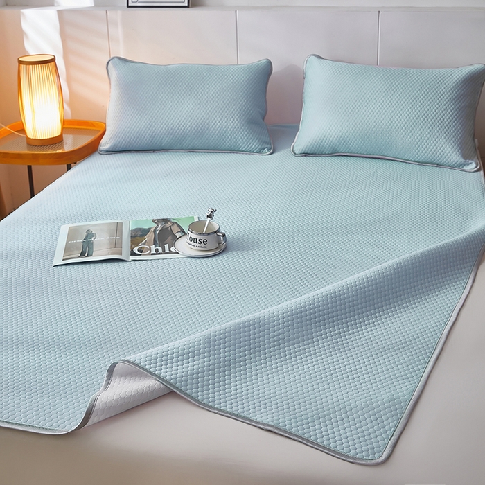 91家纺网 家纺一手货源 找家纺 （总）希廷顿2025新款凉感丝冰豆豆凉席两件套三件套