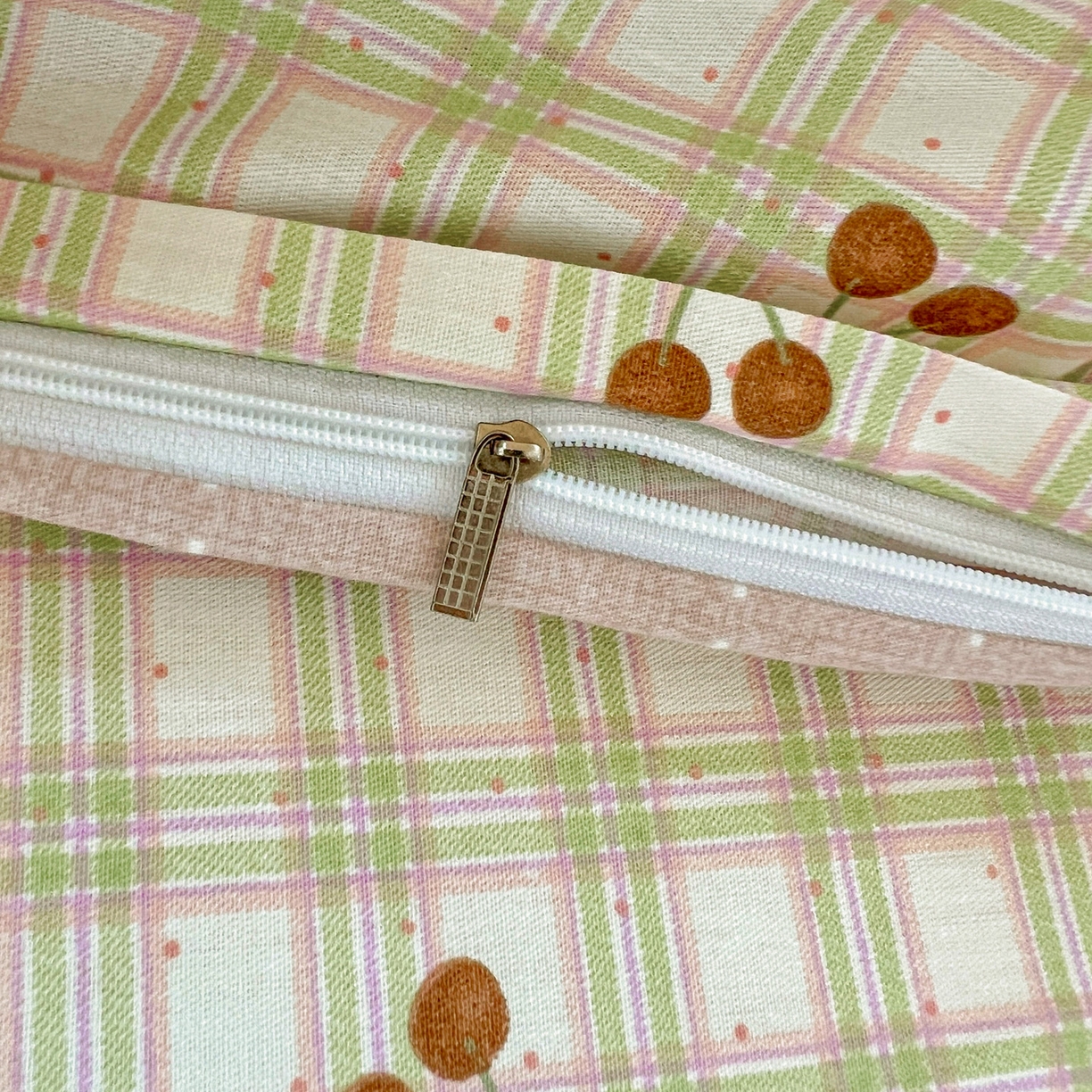 91家纺网 家纺一手货源 找家纺 春雨家居 2025新款学生季全棉三件套（预留缩水） 23.酸甜樱桃