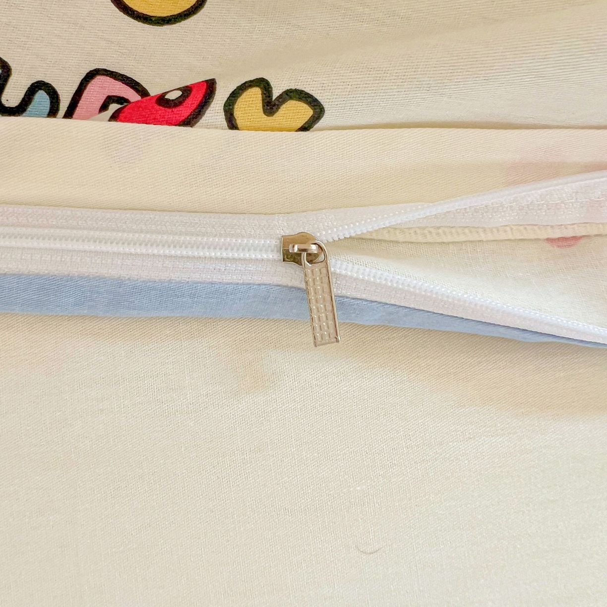 91家纺网 家纺一手货源 找家纺 春雨家居 2025新款学生季全棉三件套（预留缩水） 21.童趣蜜歌