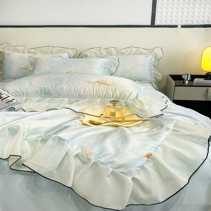 91家纺网 家纺一手货源 找家纺 凤杰家纺 2025新款玉锦缎夏被四件套 梅花蓝