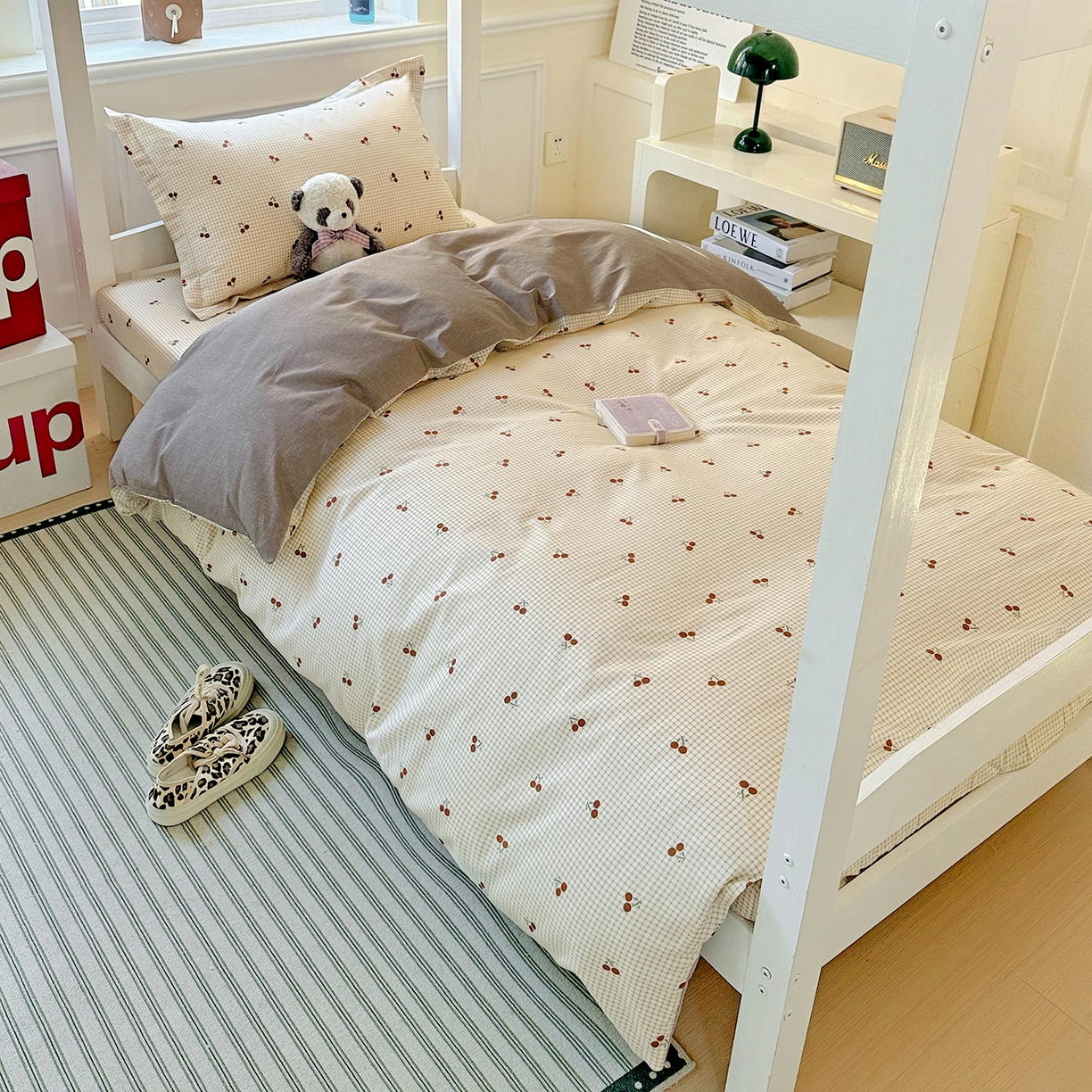 91家纺网 家纺一手货源 找家纺 依庭 2025新款全棉印花学生三件套宿舍三件套全棉三件套纯棉三件套 樱姿