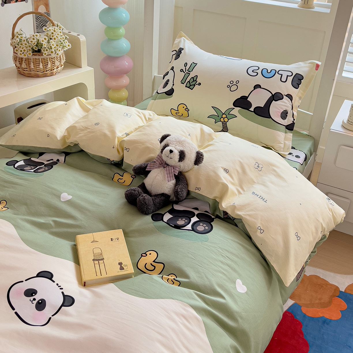 91家纺网 家纺一手货源 找家纺 依庭 2025新款全棉印花学生三件套宿舍三件套全棉三件套纯棉三件套 熊猫溪水