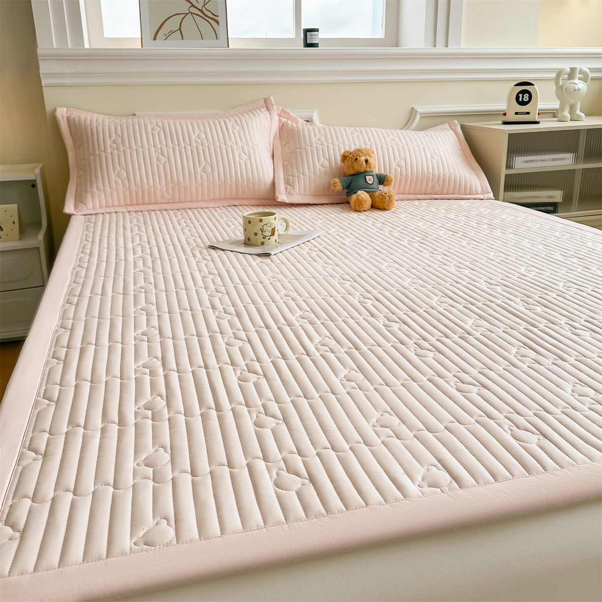 91家纺网 家纺一手货源 找家纺 （总）雯豆家纺 2025新款加厚夹棉床褥子防滑床垫床护垫纯色素色绗缝垫子