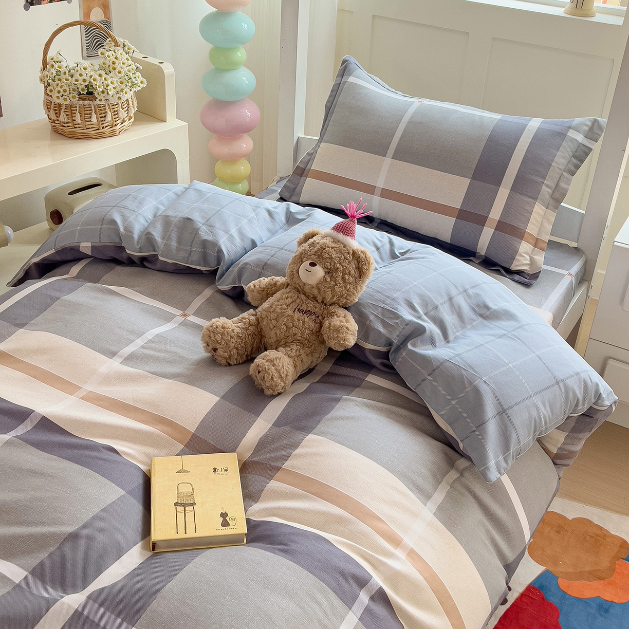 91家纺网 家纺一手货源 找家纺 依庭 2025新款全棉印花学生三件套宿舍三件套全棉三件套纯棉三件套 格纹速写