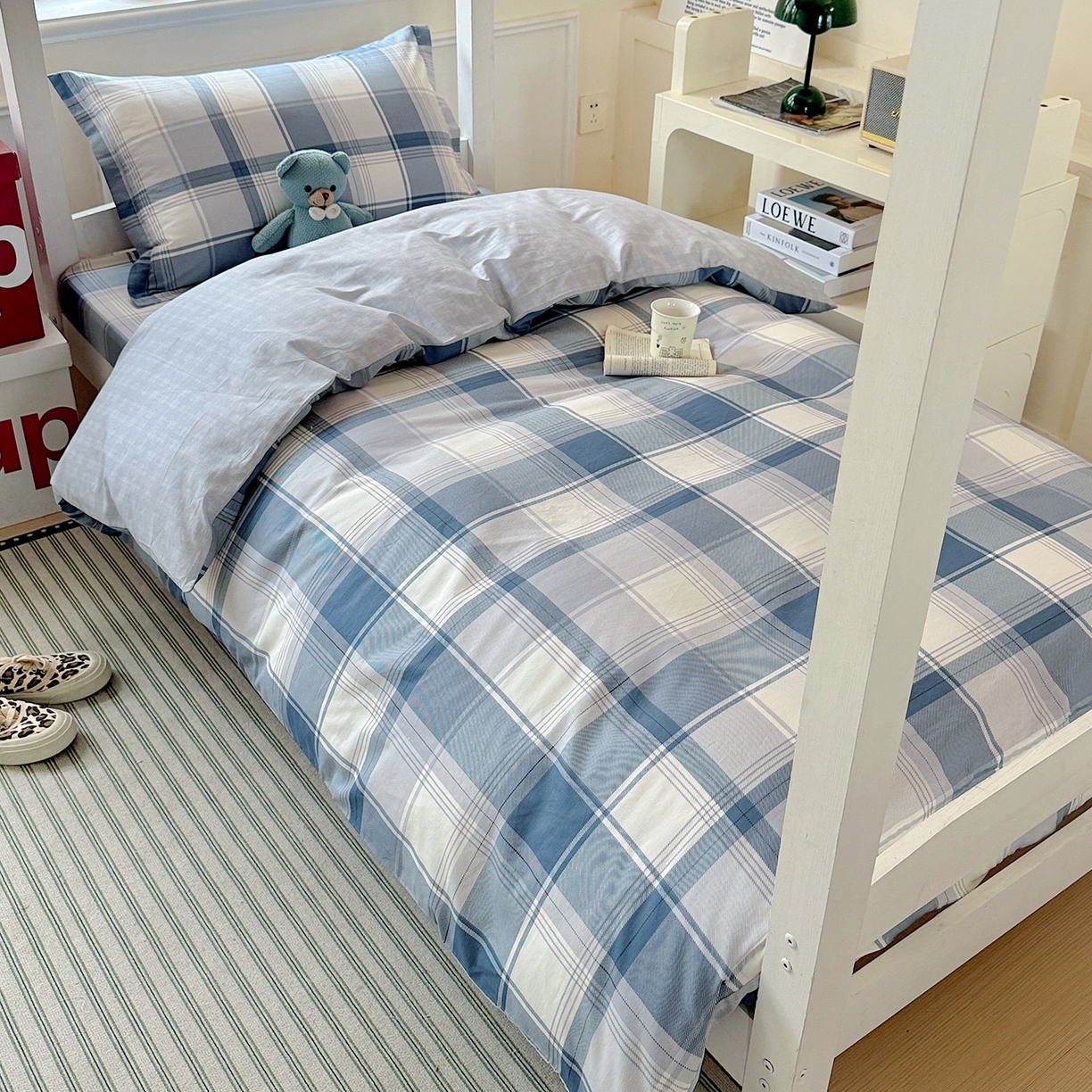 91家纺网 家纺一手货源 找家纺 依庭 2025新款全棉印花学生三件套宿舍三件套全棉三件套纯棉三件套 悬浮晶阵