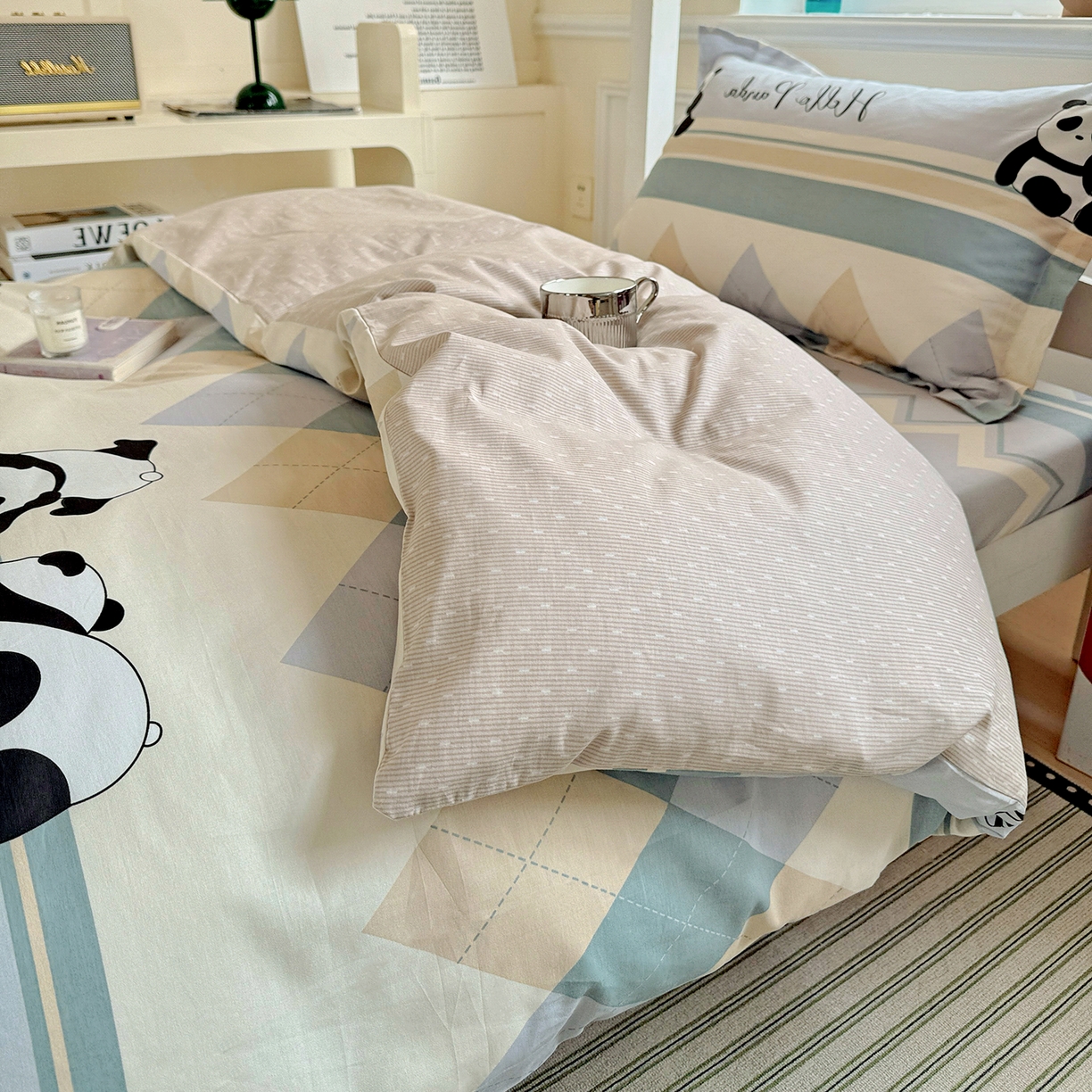 91家纺网 家纺一手货源 找家纺 依庭 2025新款全棉印花学生三件套宿舍三件套全棉三件套纯棉三件套 休闲熊猫