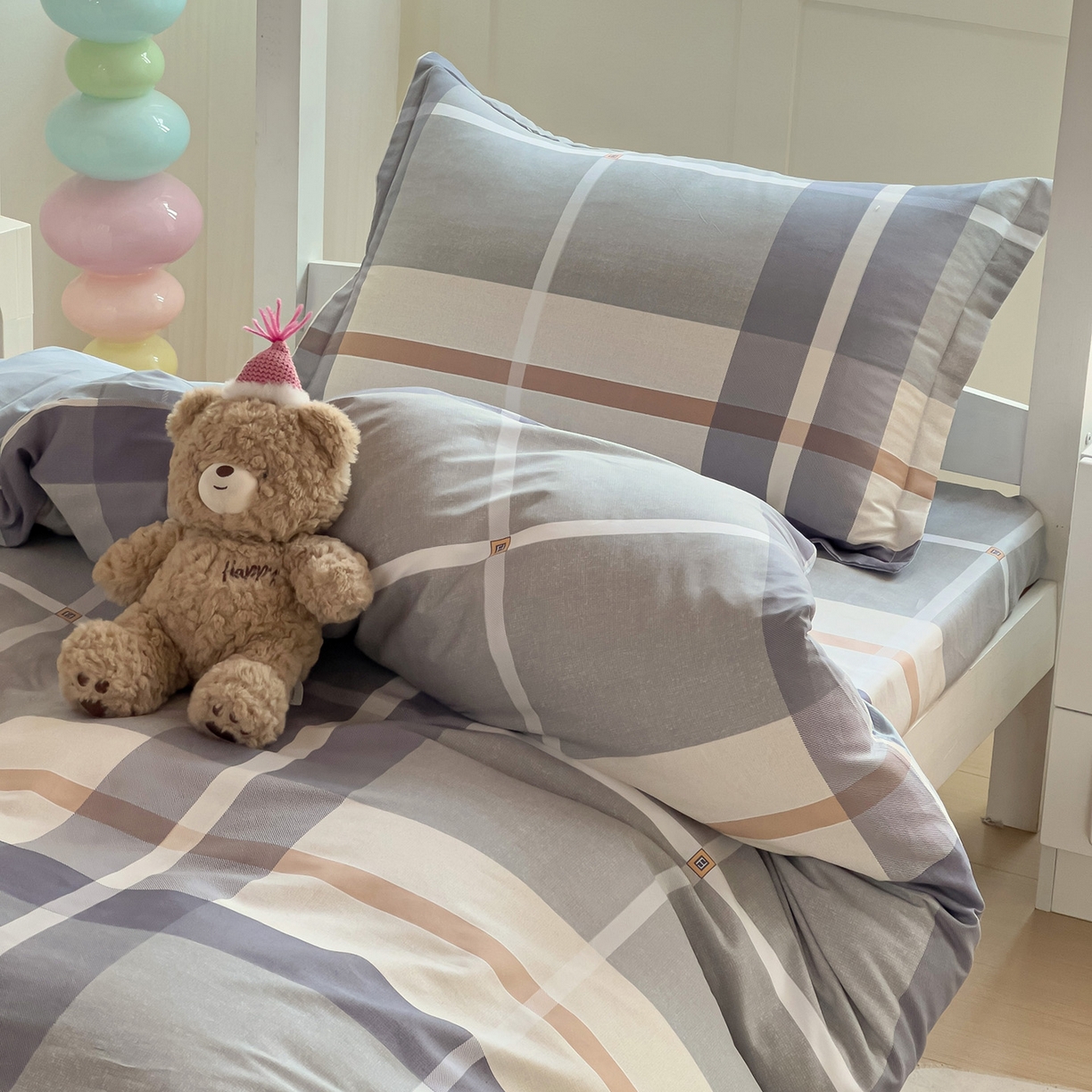 91家纺网 家纺一手货源 找家纺 依庭 2025新款全棉印花学生三件套宿舍三件套全棉三件套纯棉三件套 格纹速写