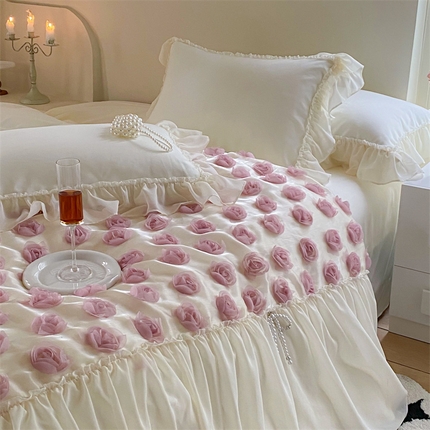 91家纺网 家纺一手货源 找家纺 （总）庭笙 2025新款梦幻纱立体玫瑰高定款法式蕾丝边四件套-玫瑰之恋
