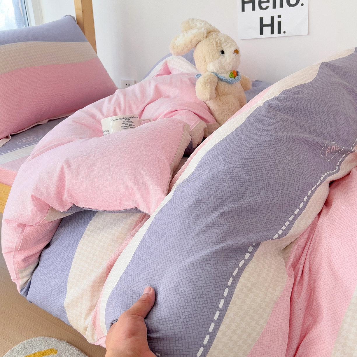 91家纺网 家纺一手货源 找家纺 依庭 2025新款全棉印花学生三件套宿舍三件套全棉三件套纯棉三件套 莫妮卡