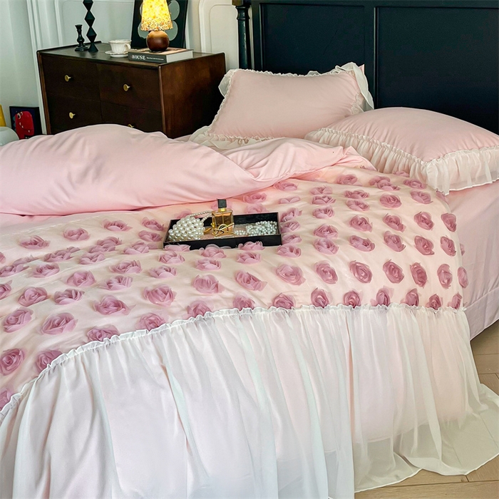 91家纺网 家纺一手货源 找家纺 庭笙 2025新款梦幻纱立体玫瑰高定款法式蕾丝边四件套-玫瑰之恋 玫瑰之恋浅粉