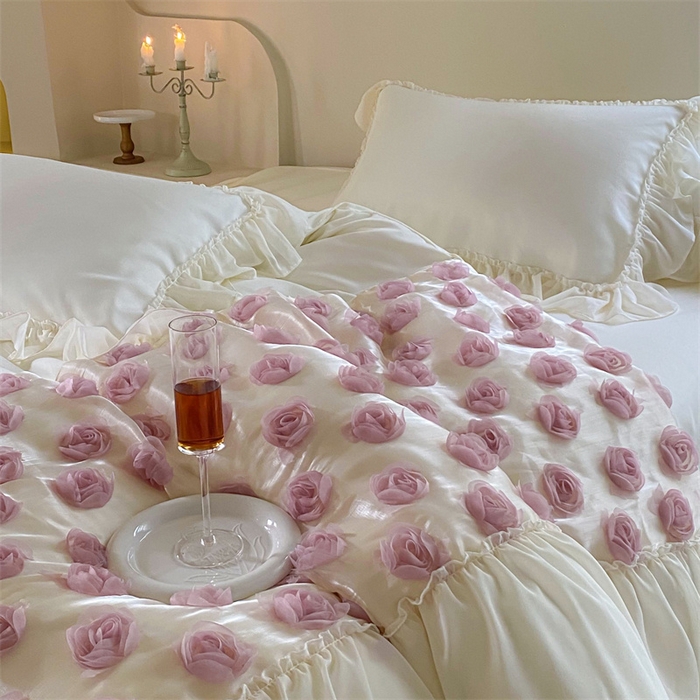 91家纺网 家纺一手货源 找家纺 庭笙 2025新款梦幻纱立体玫瑰高定款法式蕾丝边四件套-玫瑰之恋 玫瑰之恋奶油白