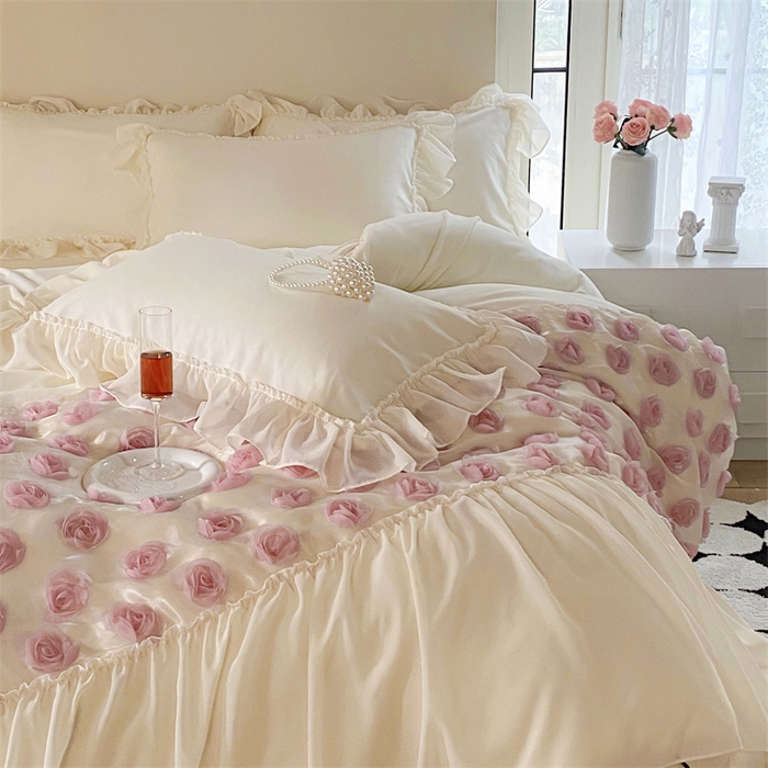 91家纺网 家纺一手货源 找家纺 庭笙 2025新款梦幻纱立体玫瑰高定款法式蕾丝边四件套-玫瑰之恋 玫瑰之恋奶油白