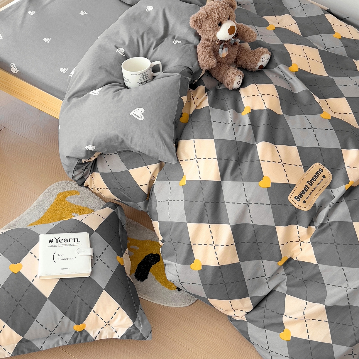 91家纺网 家纺一手货源 找家纺 依庭 2025新款全棉印花学生三件套宿舍三件套全棉三件套纯棉三件套 格韵空间