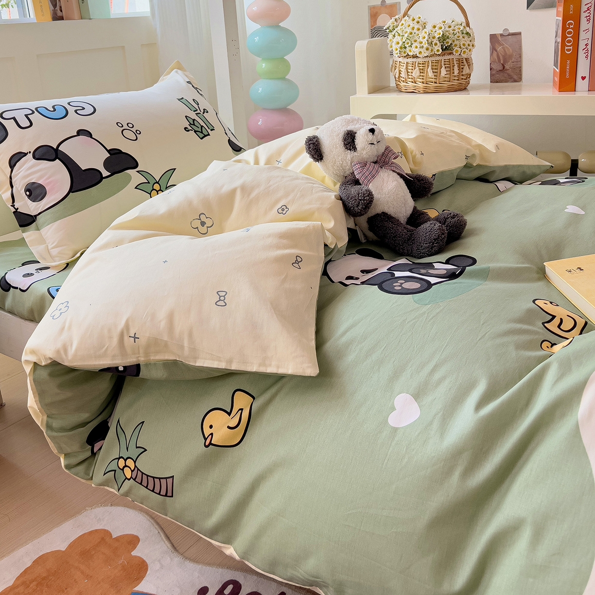 91家纺网 家纺一手货源 找家纺 依庭 2025新款全棉印花学生三件套宿舍三件套全棉三件套纯棉三件套 熊猫溪水