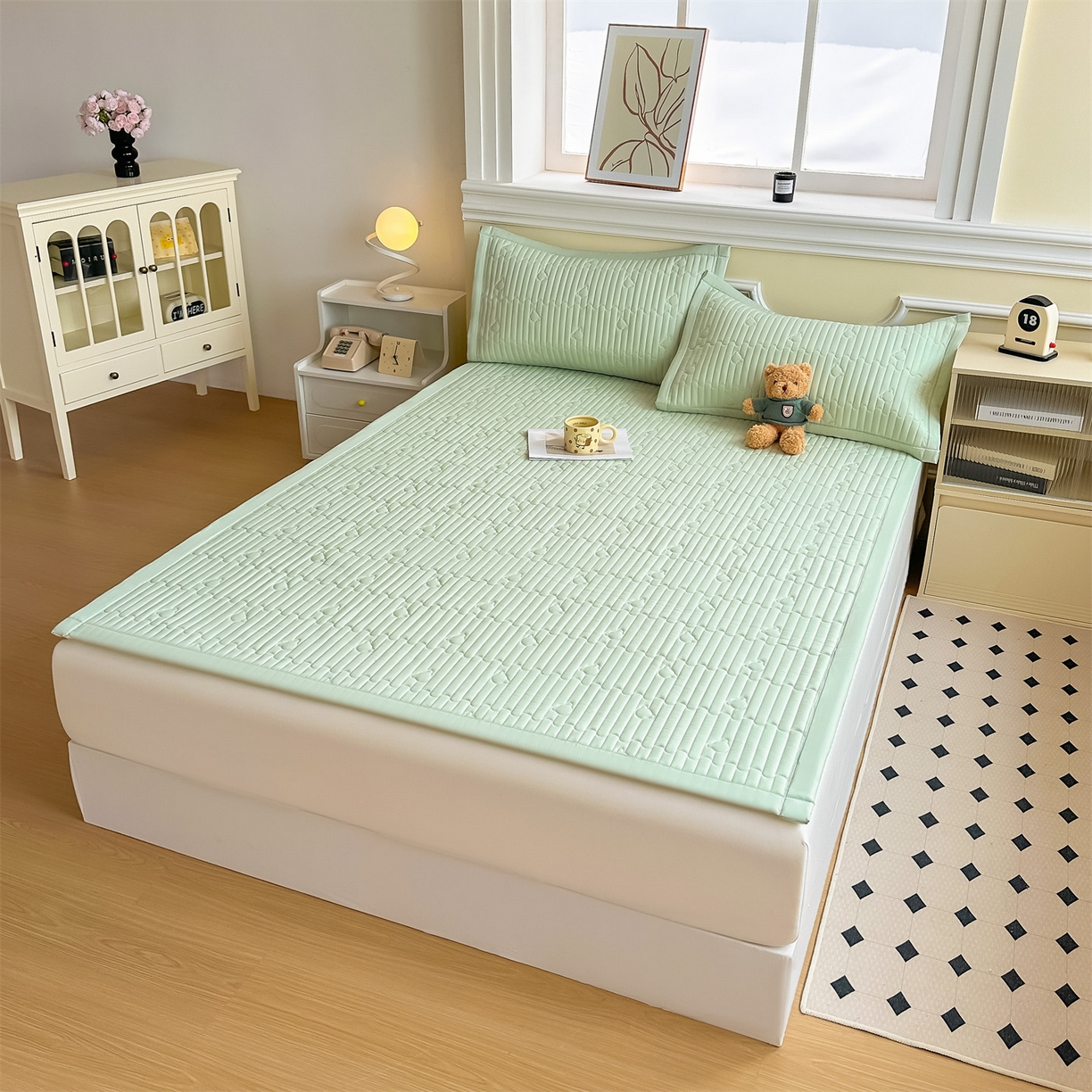 91家纺网 家纺一手货源 找家纺 雯豆家纺 2025新款加厚夹棉床褥子防滑床垫床护垫纯色素色绗缝垫子 爱心熊-床褥款清雅绿