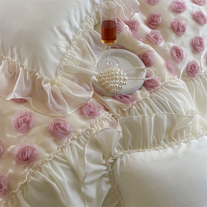 91家纺网 家纺一手货源 找家纺 庭笙 2025新款梦幻纱立体玫瑰高定款法式蕾丝边四件套-玫瑰之恋 玫瑰之恋奶油白