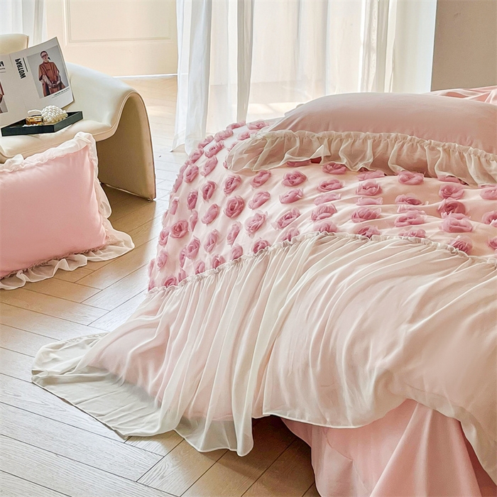 91家纺网 家纺一手货源 找家纺 庭笙 2025新款梦幻纱立体玫瑰高定款法式蕾丝边四件套-玫瑰之恋 玫瑰之恋浅粉