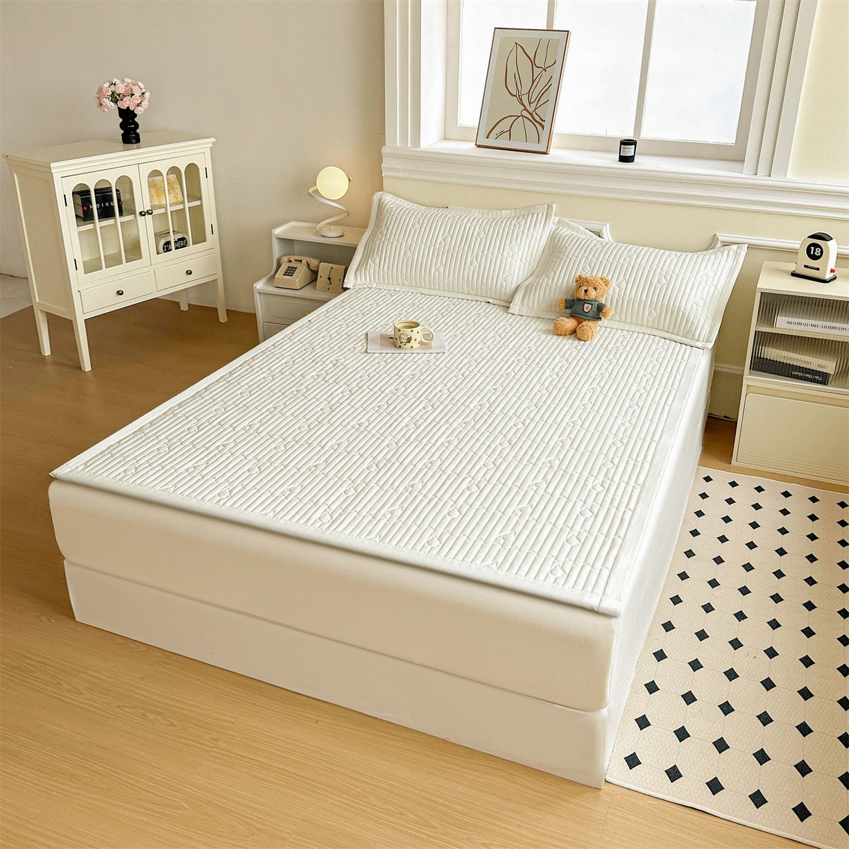 91家纺网 家纺一手货源 找家纺 雯豆家纺 2025新款加厚夹棉床褥子防滑床垫床护垫纯色素色绗缝垫子 爱心熊-床褥款月光白