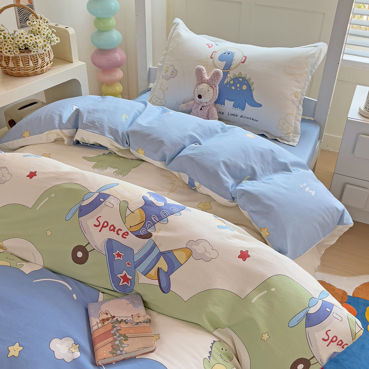 91家纺网 家纺一手货源 找家纺 依庭 2025新款全棉印花学生三件套宿舍三件套全棉三件套纯棉三件套 遨游太空