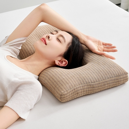 91家纺网 家纺一手货源 找家纺 （总）乐可 2025新款4D条纹护耳枕枕头枕芯