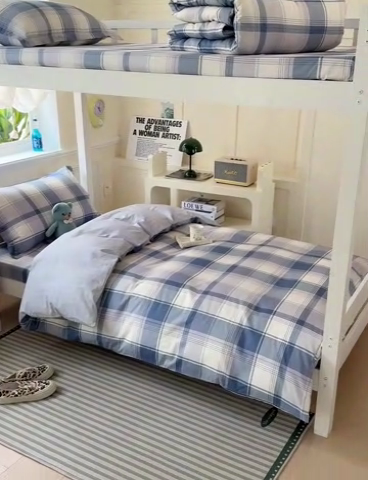 91家纺网 家纺一手货源 找家纺 依庭 2025新款全棉印花学生三件套宿舍三件套全棉三件套纯棉三件套 英伦风