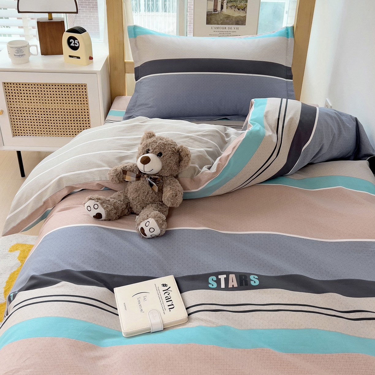 91家纺网 家纺一手货源 找家纺 依庭 2025新款全棉印花学生三件套宿舍三件套全棉三件套纯棉三件套 星空-玉