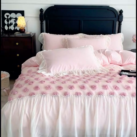 91家纺网 家纺一手货源 找家纺 庭笙 2025新款梦幻纱立体玫瑰高定款法式蕾丝边四件套-玫瑰之恋 玫瑰之恋浅粉