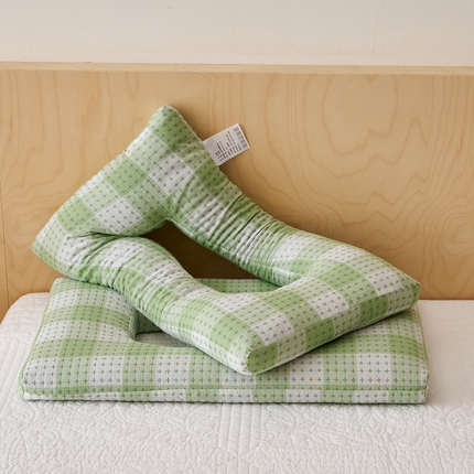 91家纺网 家纺一手货源 找家纺 （总）乐可 2025新款渐变方格护耳枕枕头枕芯